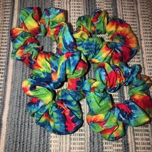 Tye dye scrunchie!